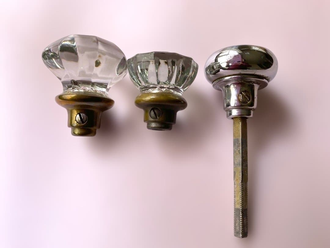 h.d.m.c 　アンティーク　　ガラス＆金属ドア・ノブ　3個セット