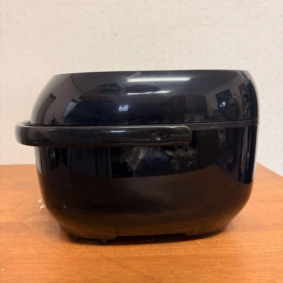 ●美品 Panasonic パナソニック IH炊飯器 3号炊き SR-KT069