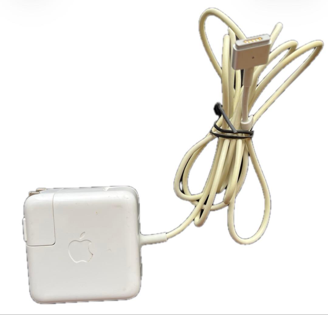 MacBookAir 11インチ2015年充放電回数7回光るリンゴマーク美品