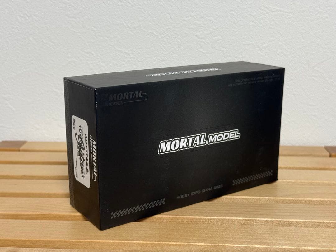 Mortal model 1/64トヨタ ALTEZZA GITA (白)