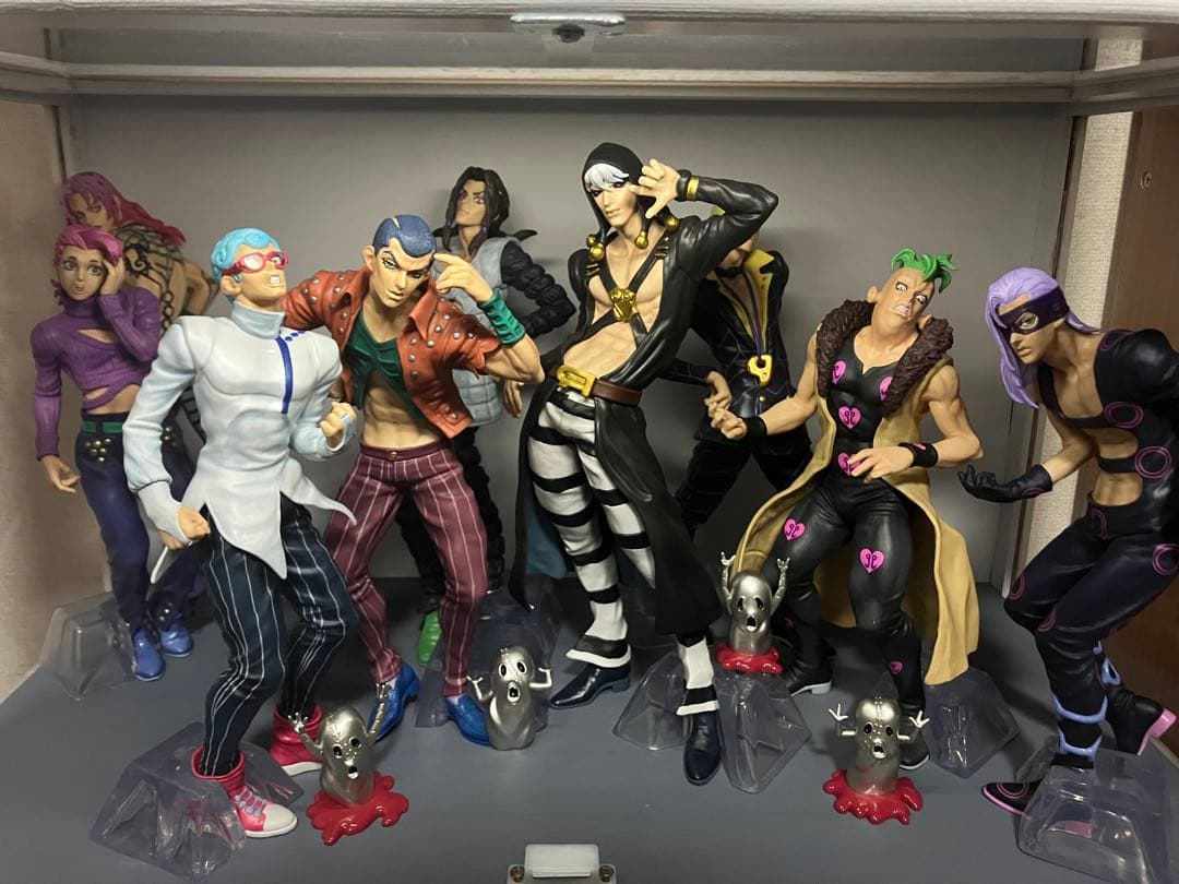 ジョジョの奇妙な冒険 5部　黄金の風　フィギュア 9体セット　開封済み