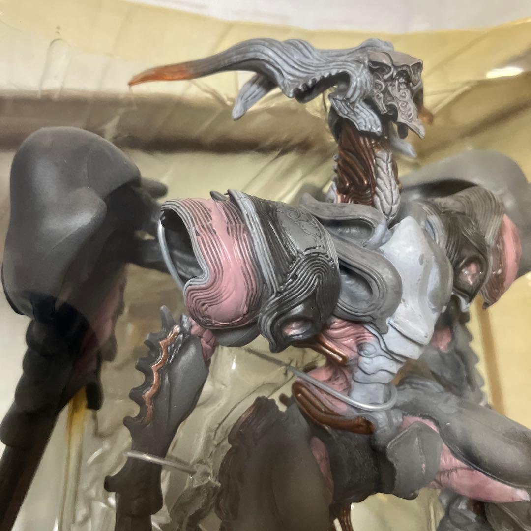 ファイナルファンタジーVII アドベントチルドレン　バハムート・シン フィギュア