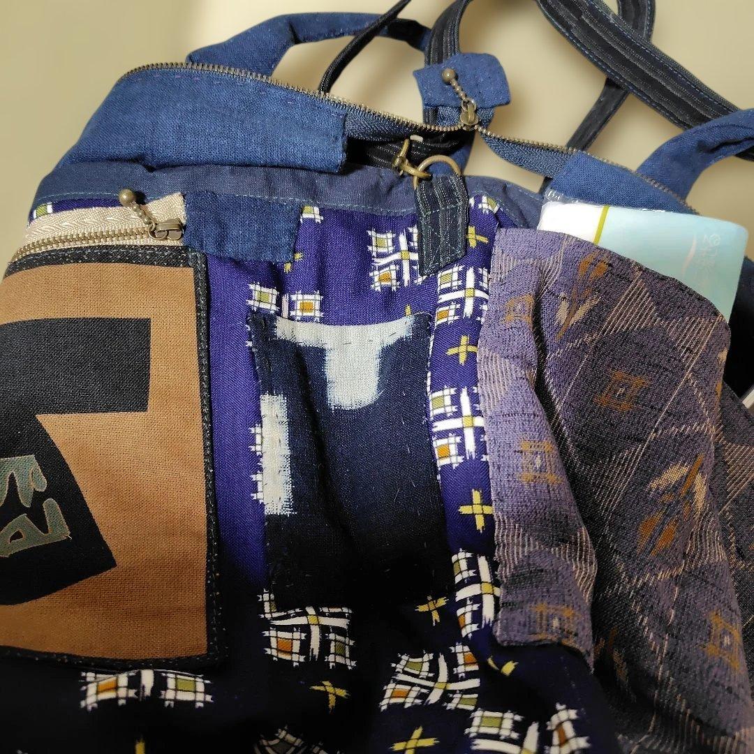 古布　刺し子ポケット付きのトートバッグ