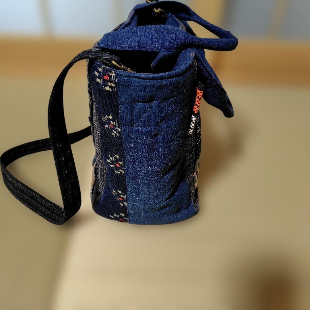 古布　刺し子ポケット付きのトートバッグ