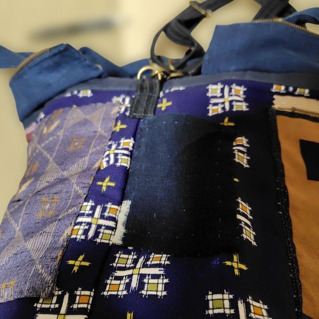 古布　刺し子ポケット付きのトートバッグ