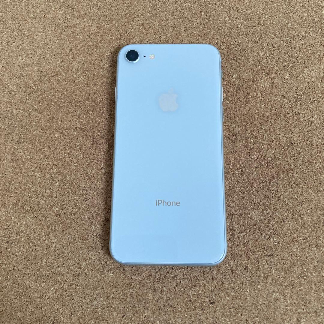 791 電池ほぼ新品☆比較的美品☆iPhone8 64GB SIMフリー☆