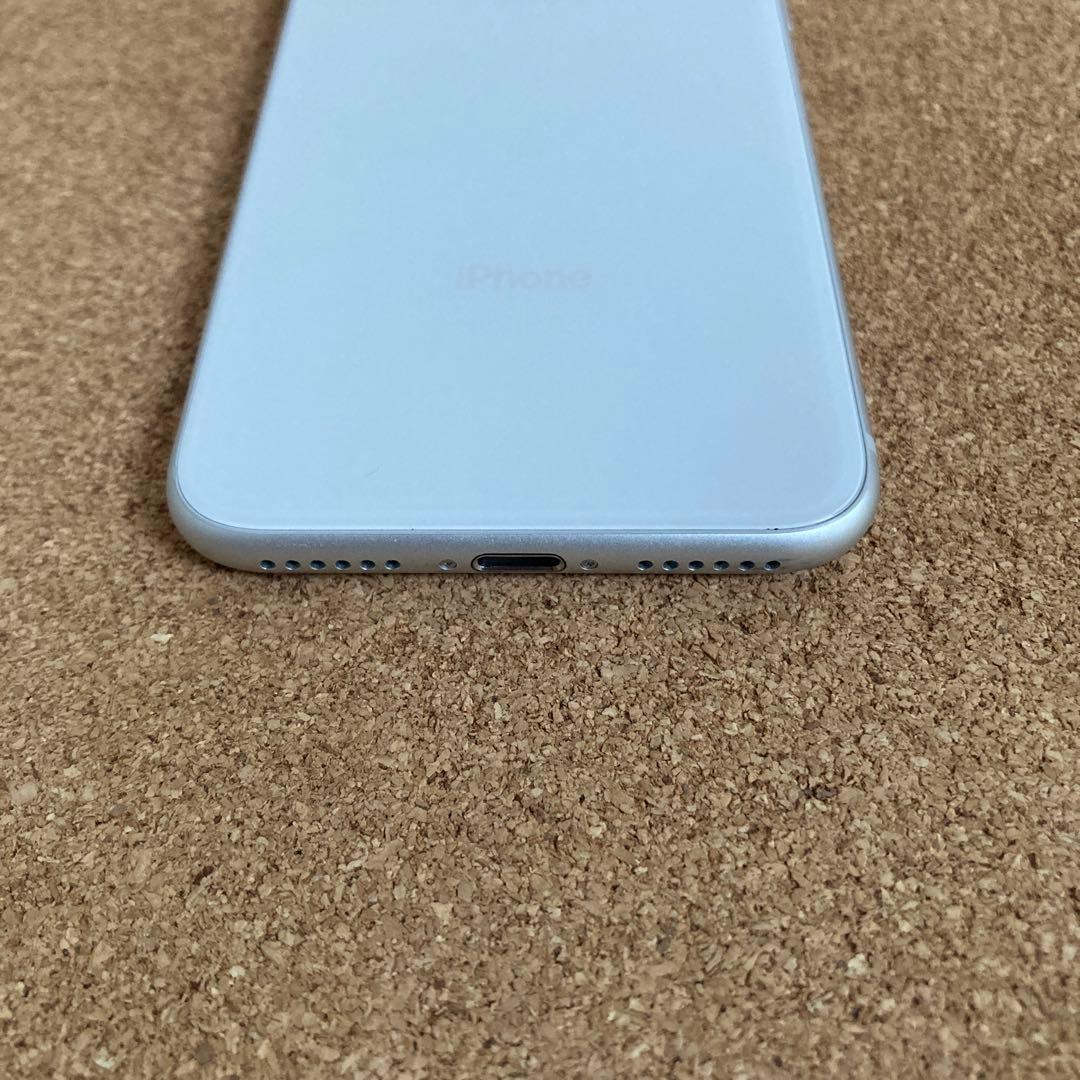 791 電池ほぼ新品☆比較的美品☆iPhone8 64GB SIMフリー☆