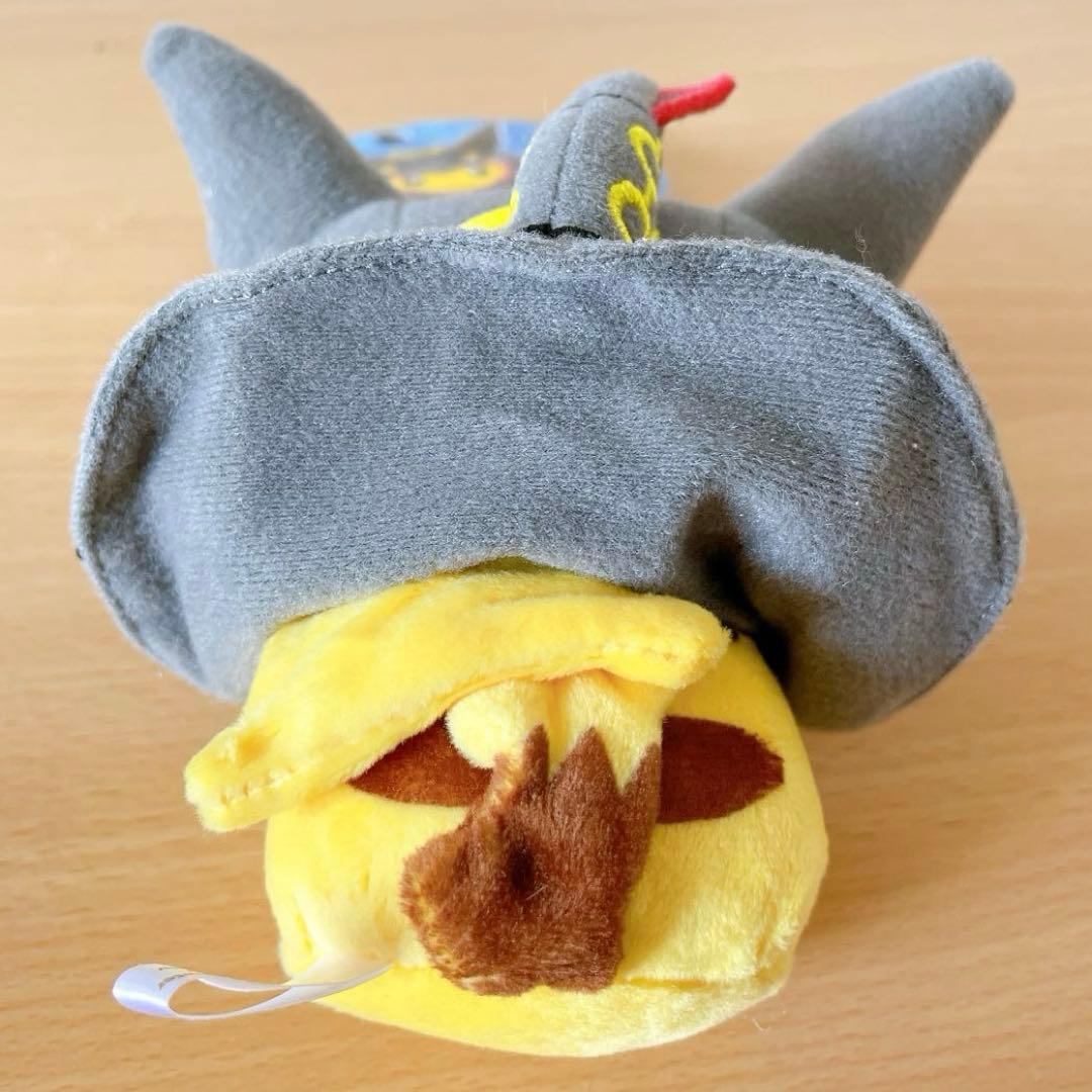 は*と様 黒いレックウザポンチョを着たピカチュウ マスコット タグ付き オープン