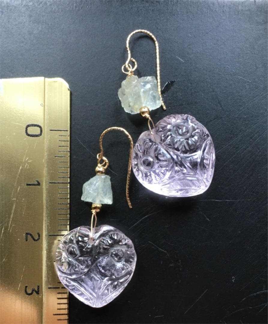 大粒ローズクォーツ　ハートフラワーカービング ラフロックアクアマリン　14kgf