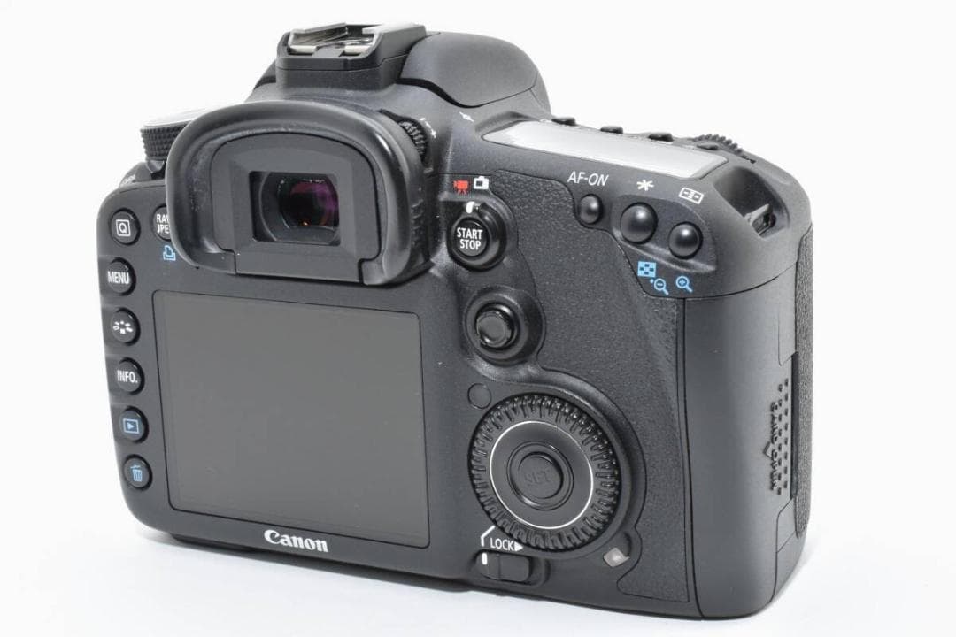 【極美品】Canon EOS 7D ボディ ★シャッター回数 9,049回★