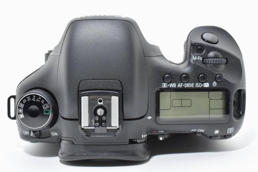 【極美品】Canon EOS 7D ボディ ★シャッター回数 9,049回★