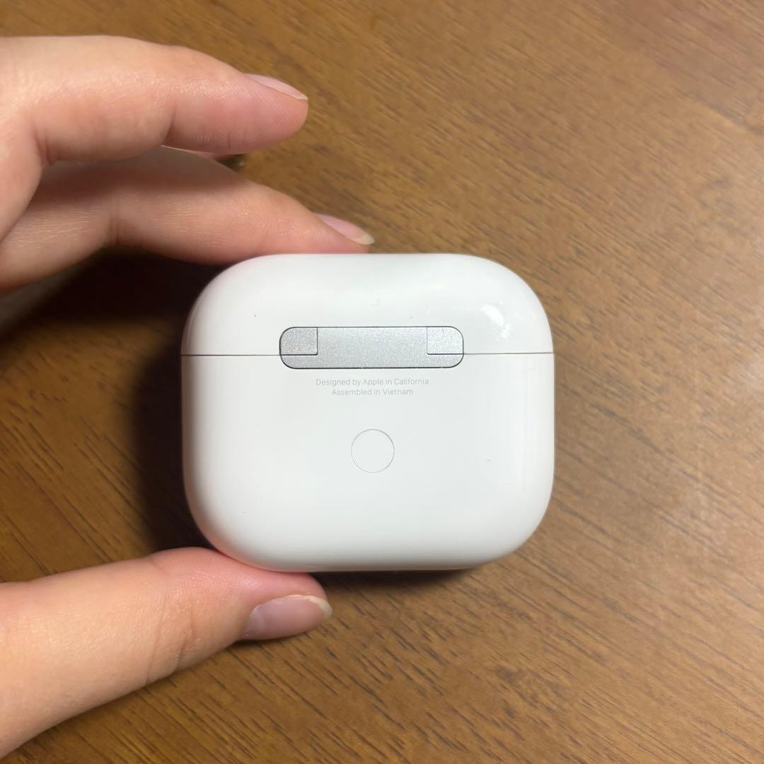 AirPods3 Lightning 充電機のみ