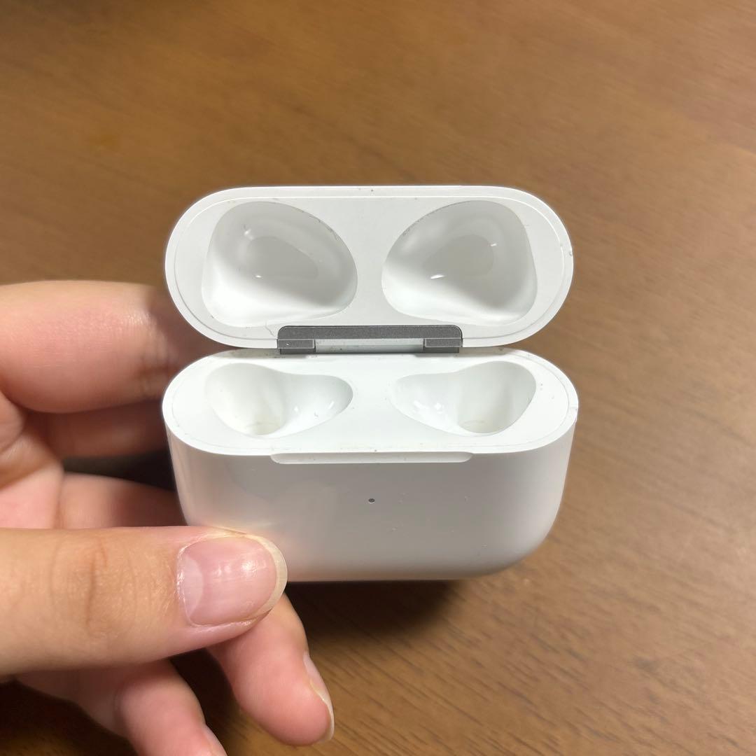 AirPods3 Lightning 充電機のみ