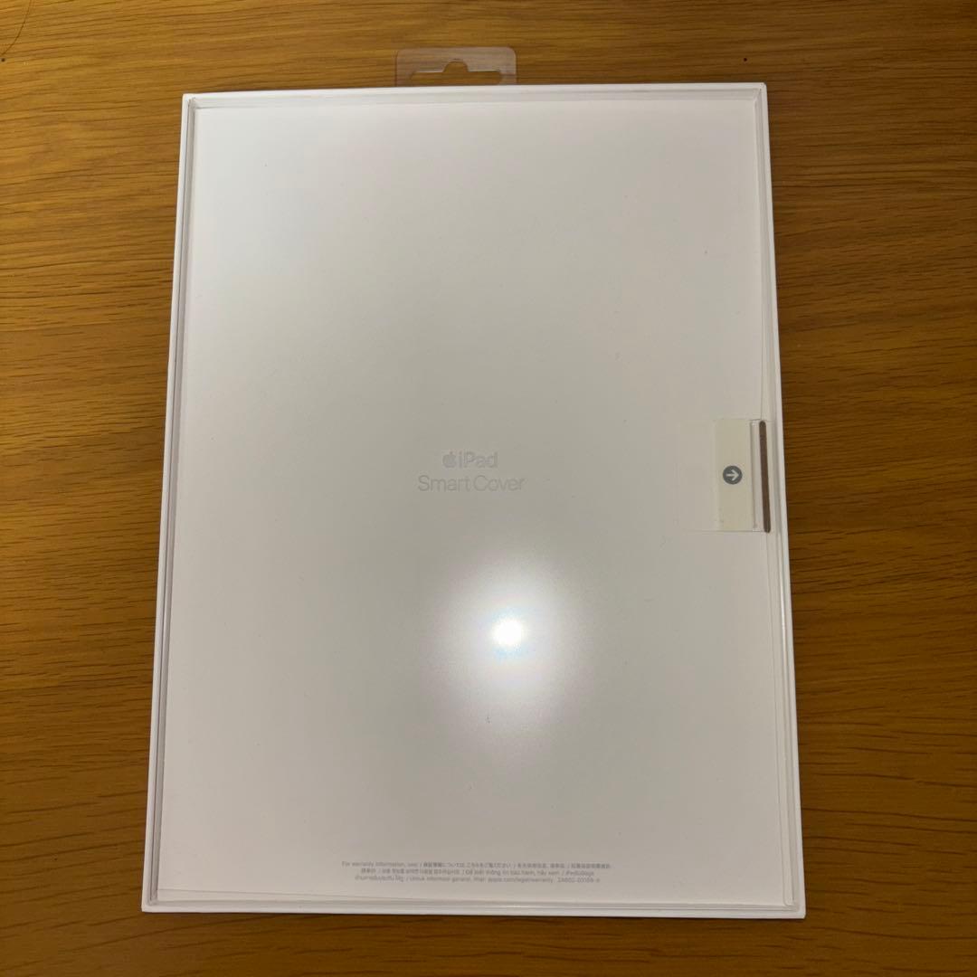 シルバー iPad 第8世代　32GB 本体 スマートカバー付き