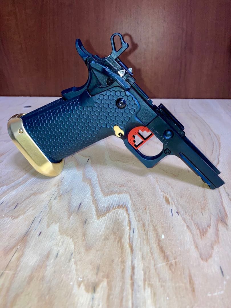 ハイキャパ　2011 グリップ