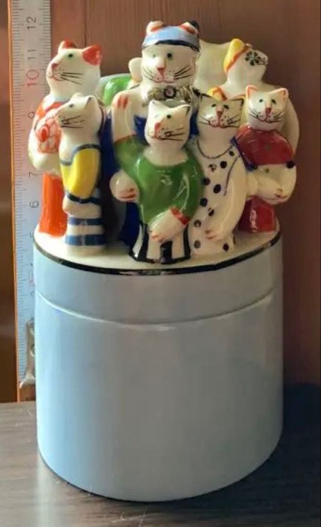 ビレロイ&ボッホ　猫の小物入れ