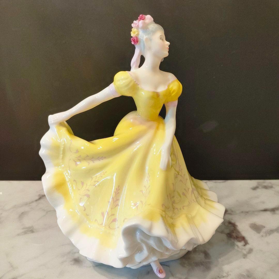 最終価格 ロイヤルドルトン ニネット 陶器 ダンス ハンドペイント 人形 置物