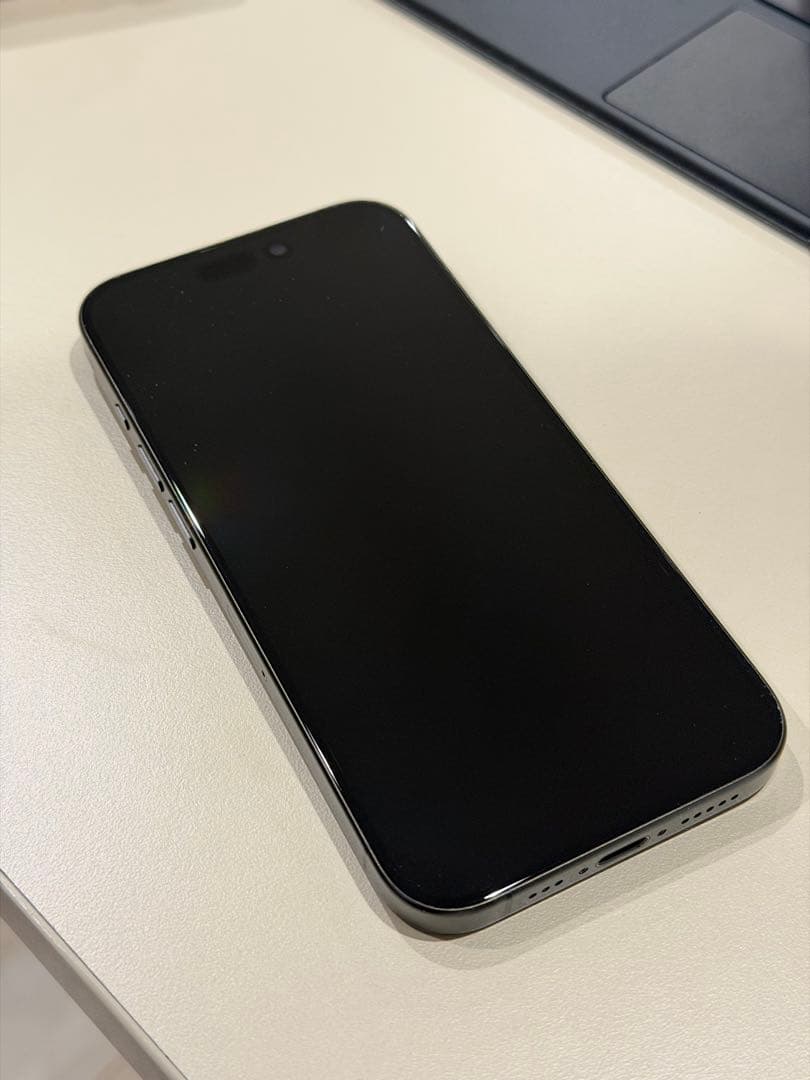 iPhone 15 Pro ブラックチタニウム 128GB おまけ付き