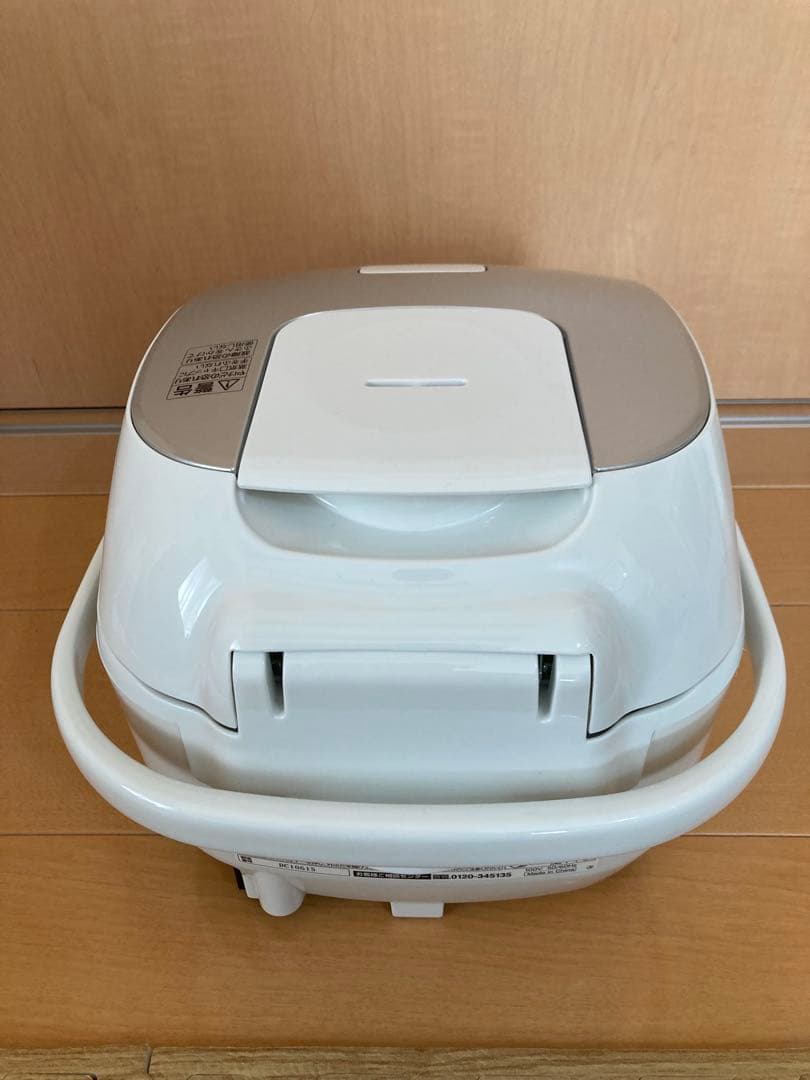 ３回使用　未使用に近い　象印 NL-DA10-WA 炊飯器 ホワイト　欠品有り