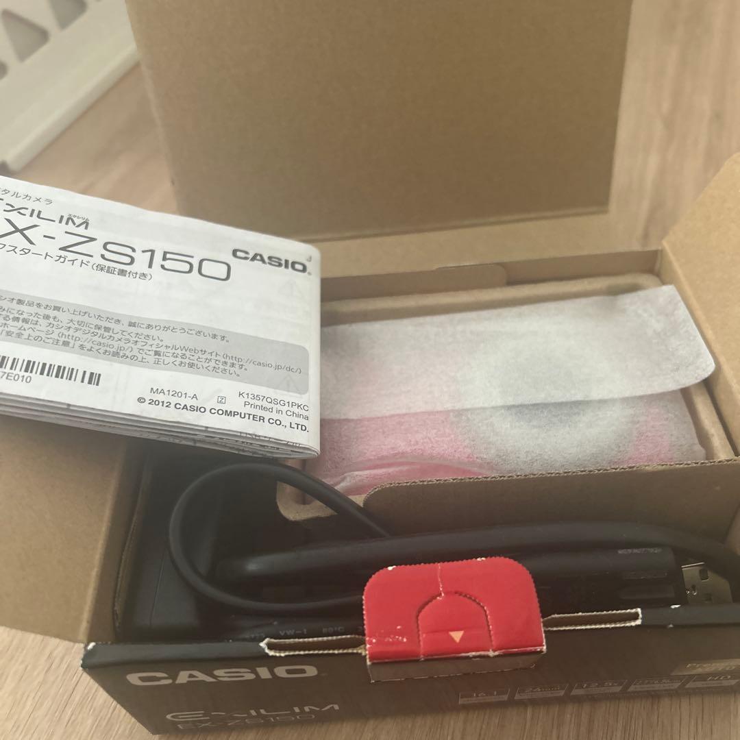 CASIO EXILIM EX-ZS150 コンパクトデジタルカメラ