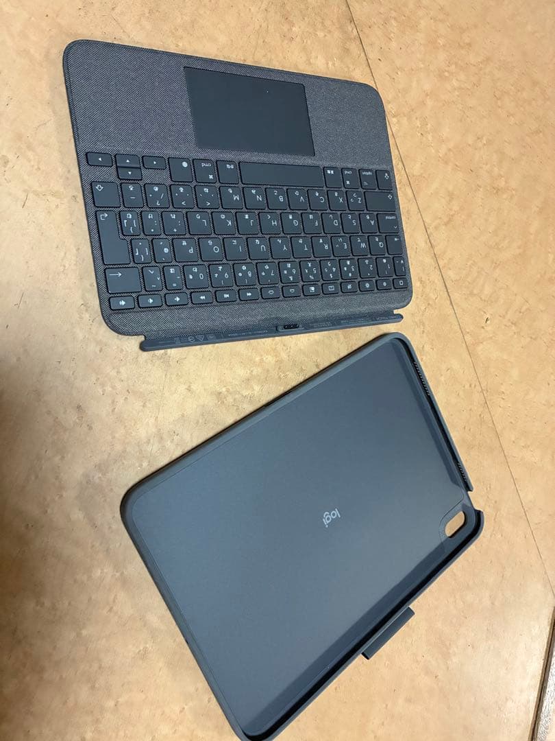 【美品】Logicool Combo Touch（第10世代用iPad用カバー）