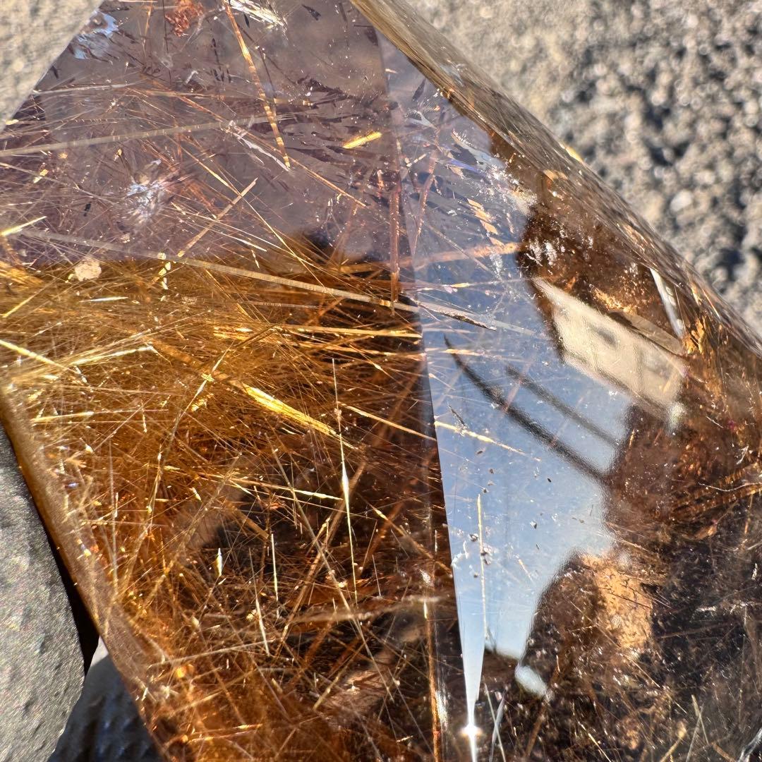 M-207タイチンルチルクォーツ原石 高密度ゴールドルチル天然石323.6g