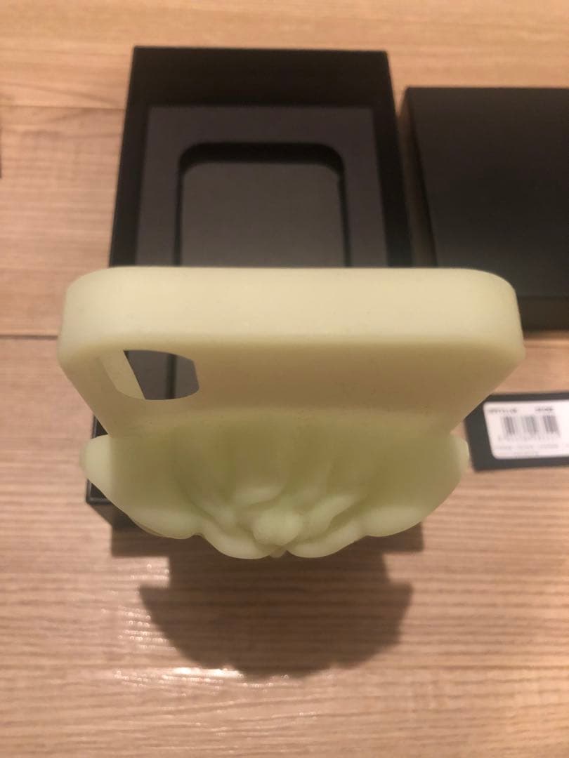 状態良好　VERSACE メデューサ iPhone 用ケース