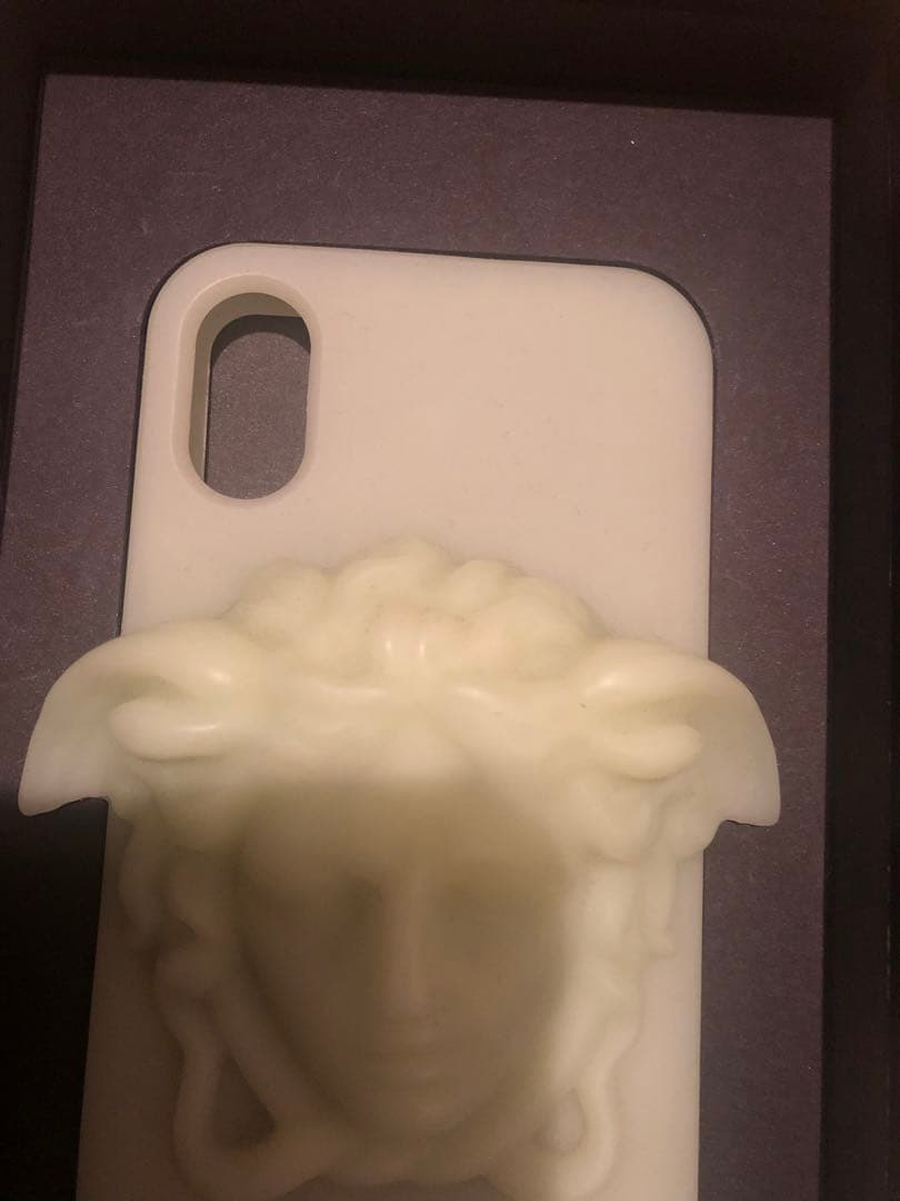 状態良好　VERSACE メデューサ iPhone 用ケース