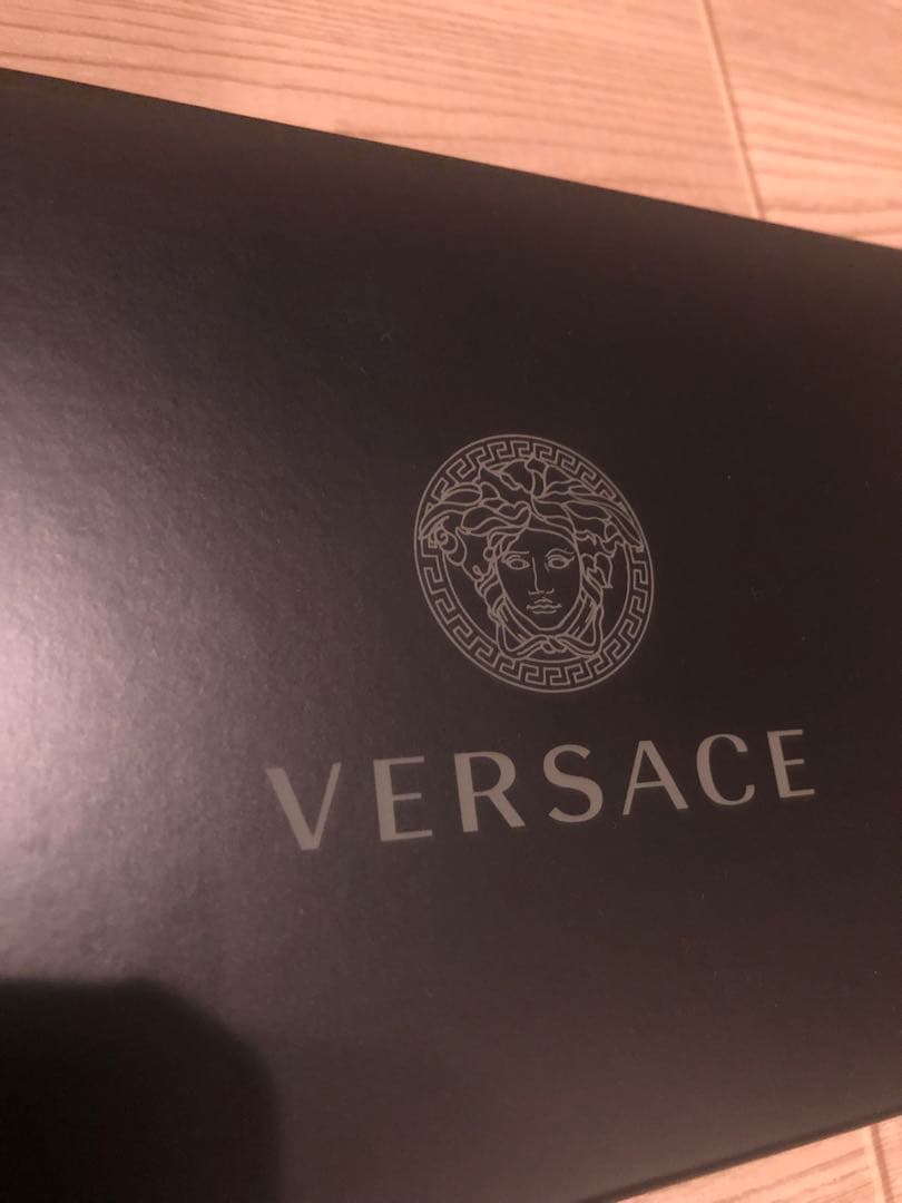 状態良好　VERSACE メデューサ iPhone 用ケース