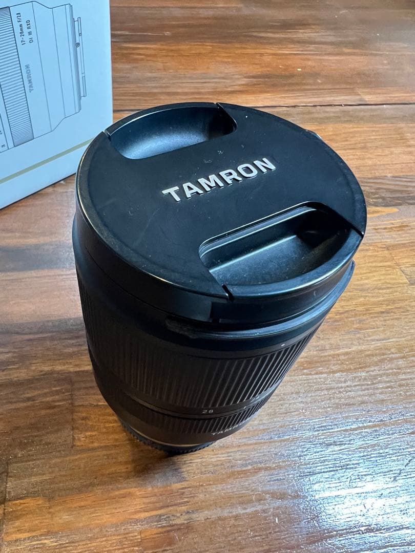 美品TAMRON17-28mm F/2.8 Di III RXDソニーEマウント