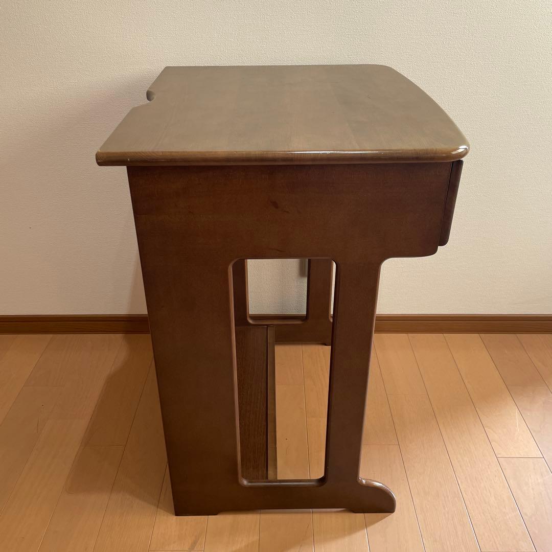 カリモク　デスク