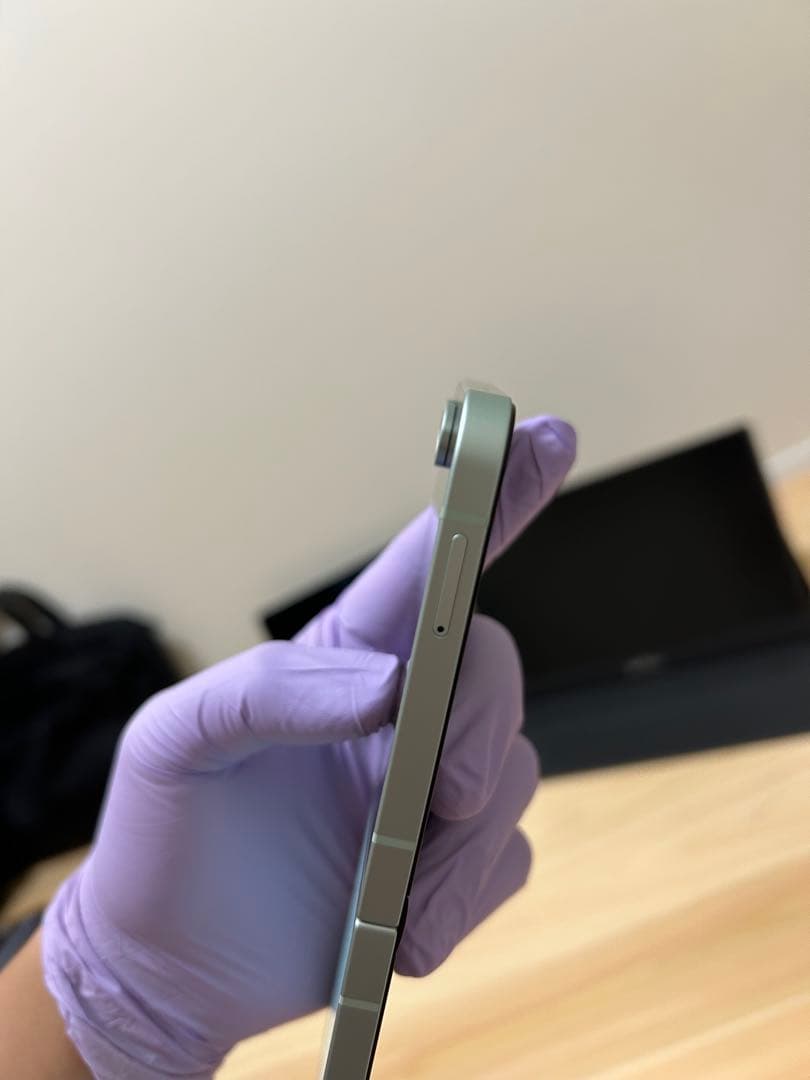 【極美品】【国内版】GALAXY Z Flip6 256GB ミント