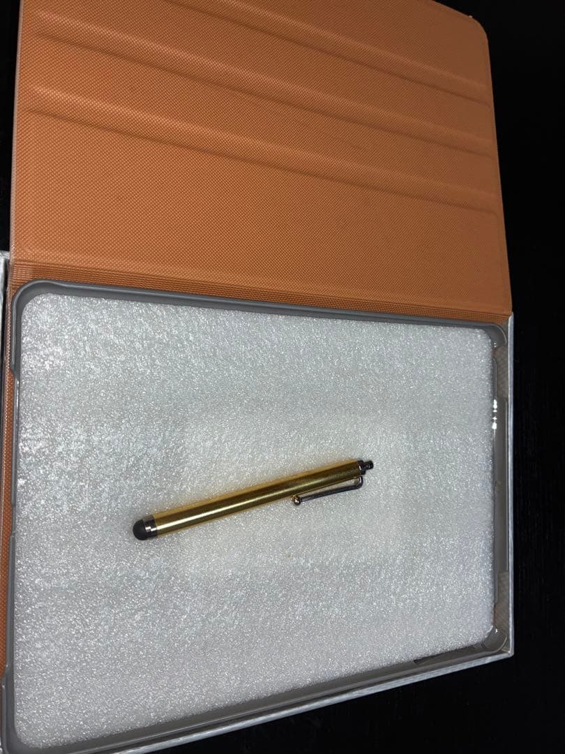 iPad (第6世代) シャンパンゴールド 128GB(カバーケース付属)