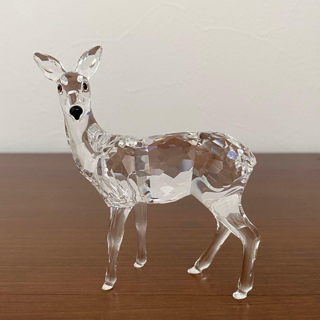 SWAROVSKI スワロフスキー クリスタル 雌ジカ 鹿 置物