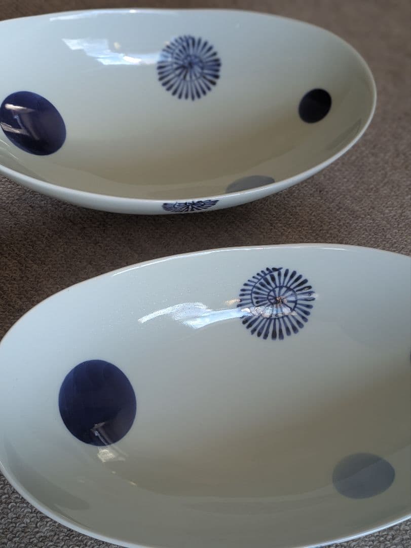 有田焼　そうた窯　惣太窯　　丸紋蛸唐草　楕円鉢（大）　カレー皿　2個セット