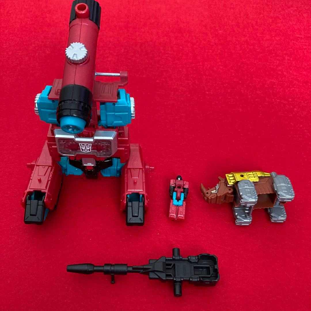 LG 56 パーセプター　トランスフォーマー　レジェンズ　タカラトミー