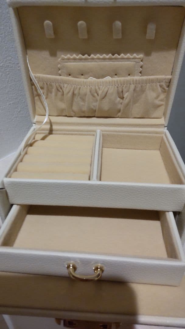 ジュエリーボックス