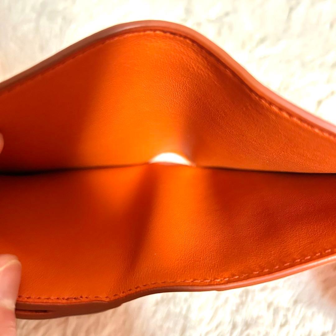 【極美品】BOTTEGA VENETA 二つ折り財布 オレンジ