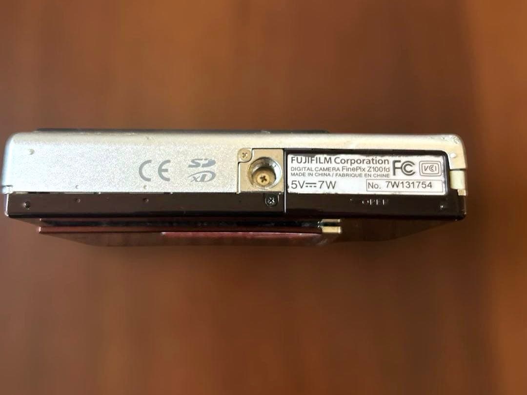 FUJIFILM FINEPIX Z コンパクトデジタルカメラ