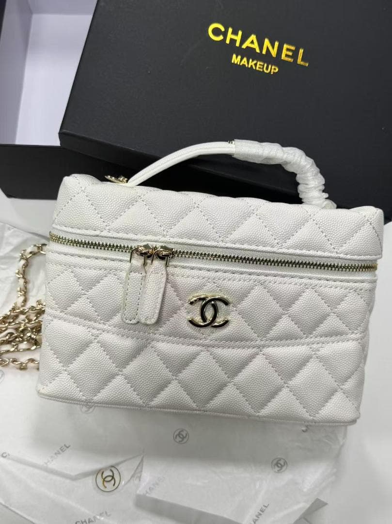 ★顧客限定 ホワイト キルティングポーチfk