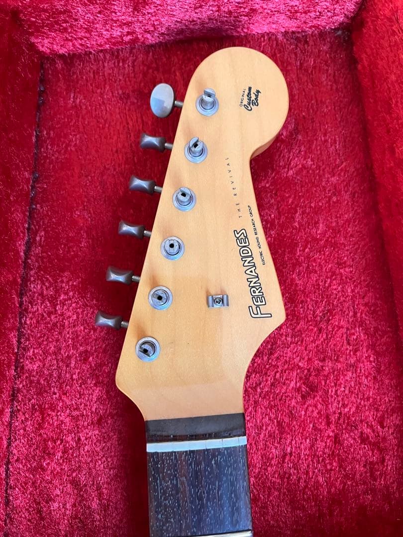 週末値下げ　FERNANDES revival ストラト　RST やや難あり