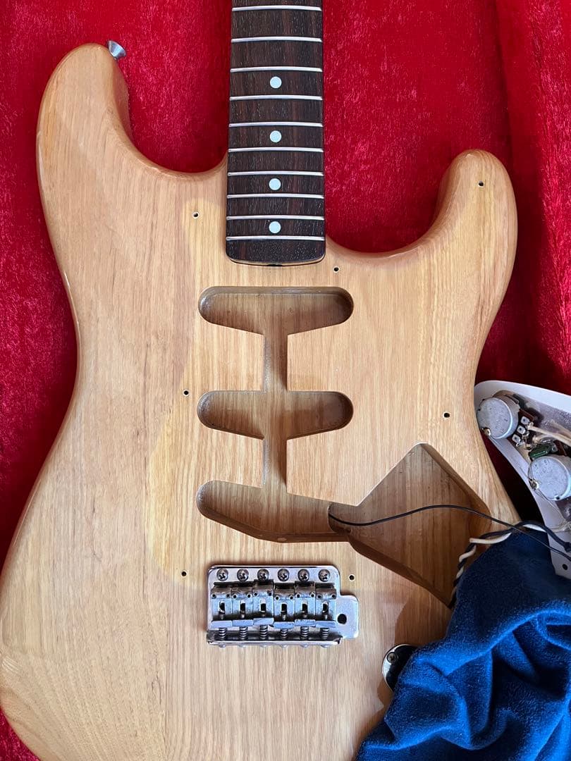 週末値下げ　FERNANDES revival ストラト　RST やや難あり