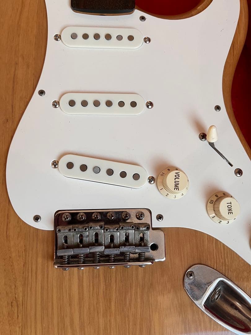 週末値下げ　FERNANDES revival ストラト　RST やや難あり