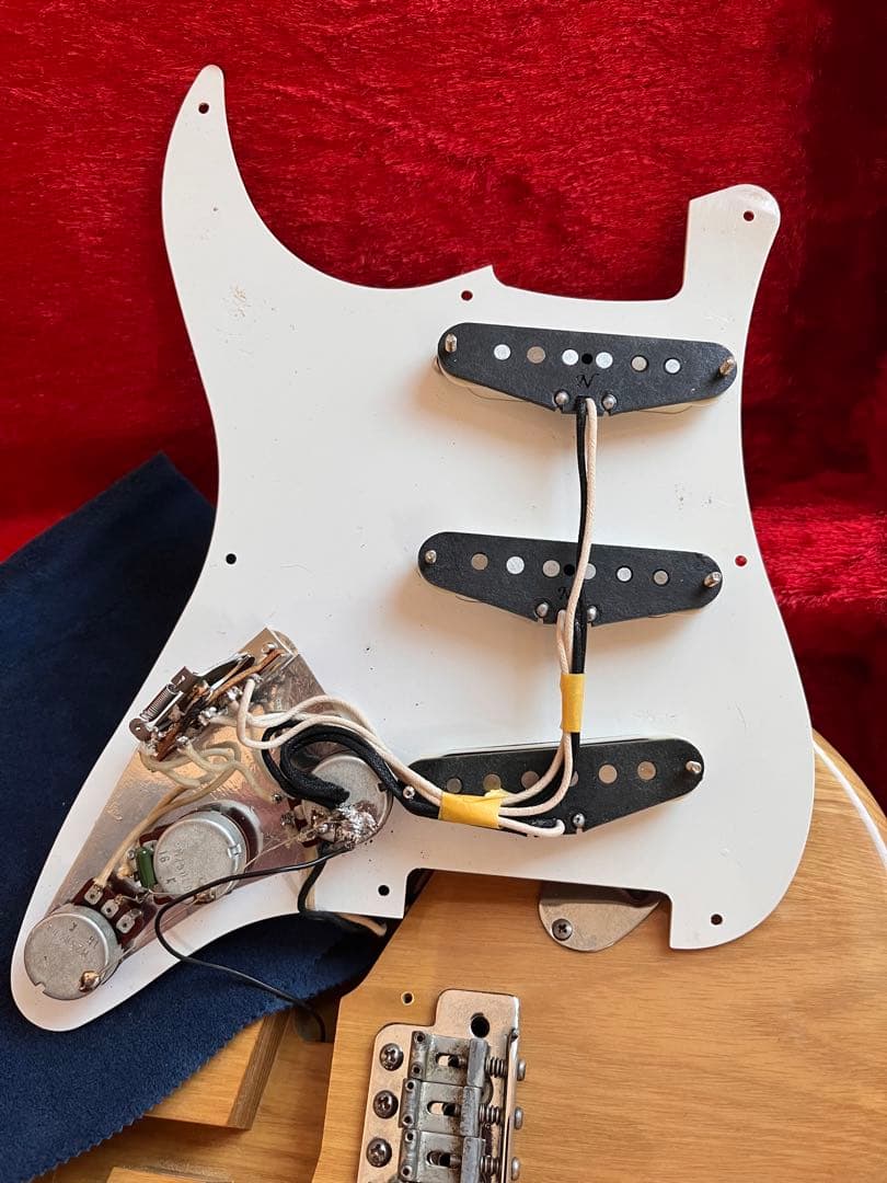 週末値下げ　FERNANDES revival ストラト　RST やや難あり