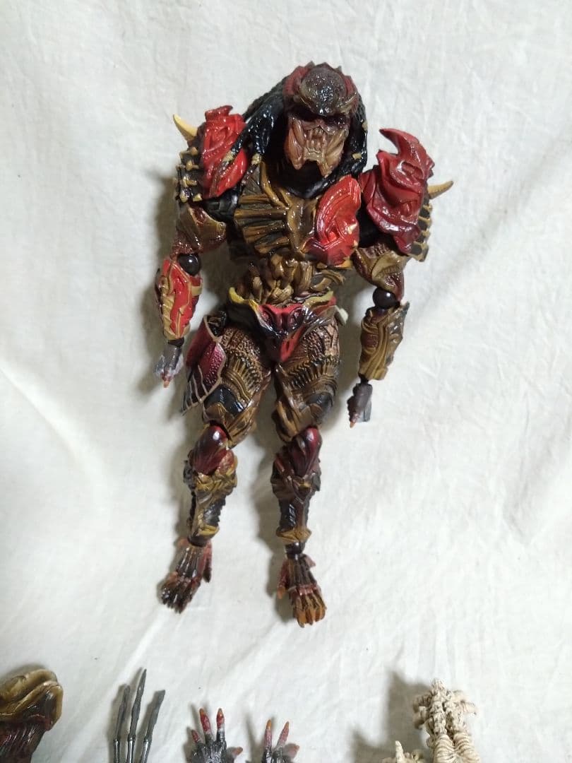 ヴァリアント プレイアーツ改 PREDATOR プレデター　スカルトロフィー