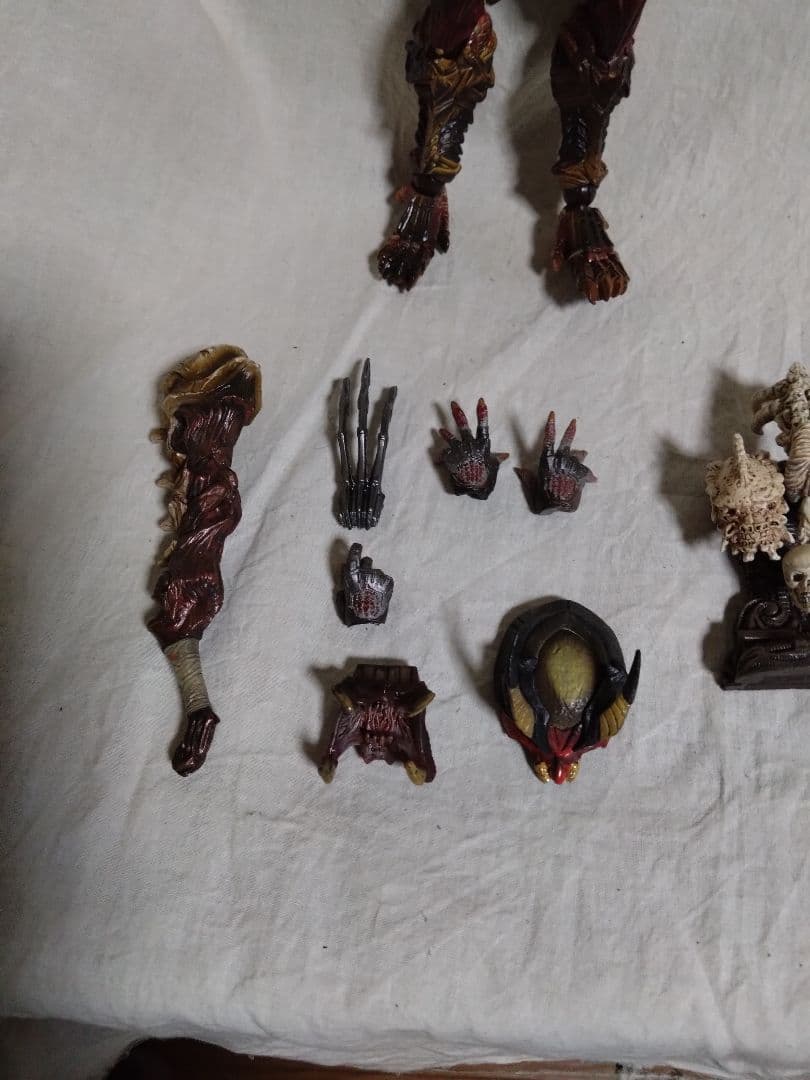 ヴァリアント プレイアーツ改 PREDATOR プレデター　スカルトロフィー