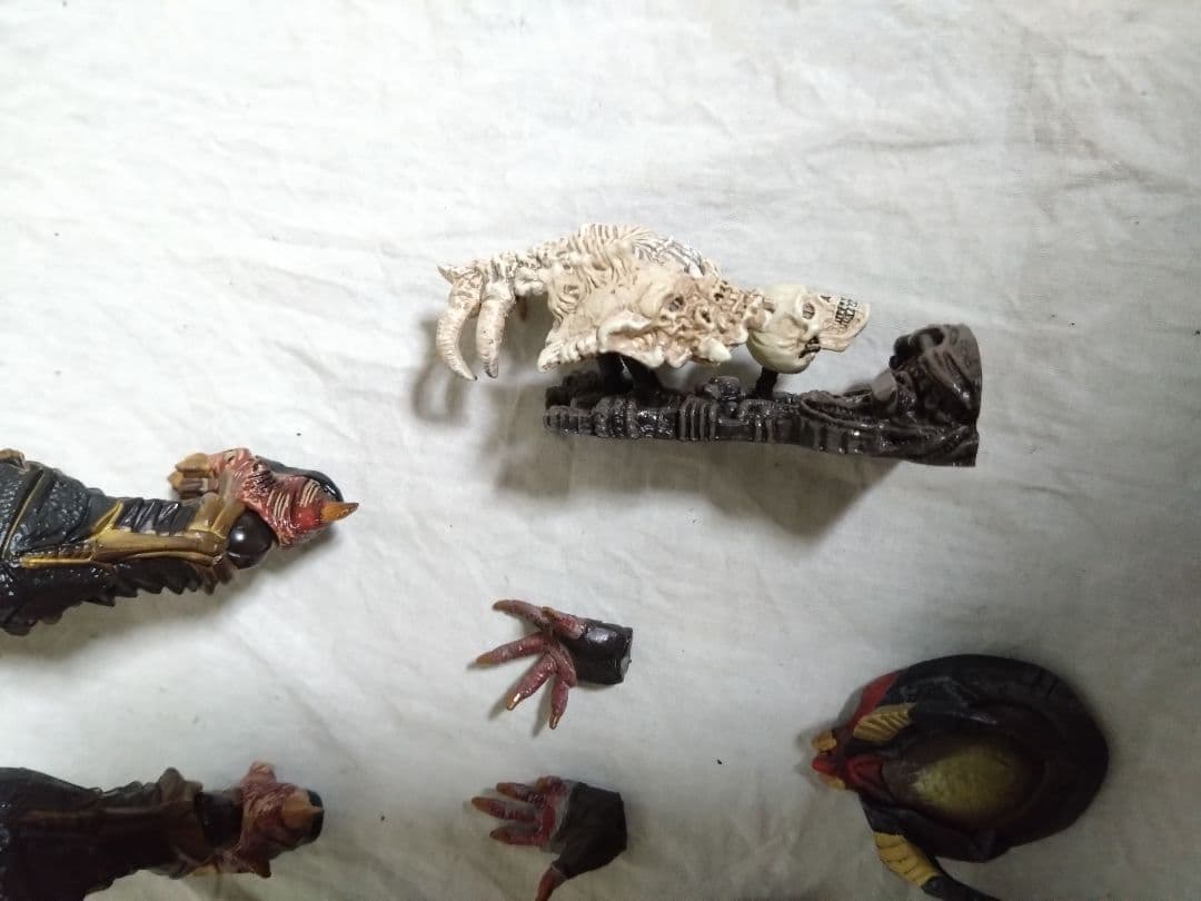 ヴァリアント プレイアーツ改 PREDATOR プレデター　スカルトロフィー