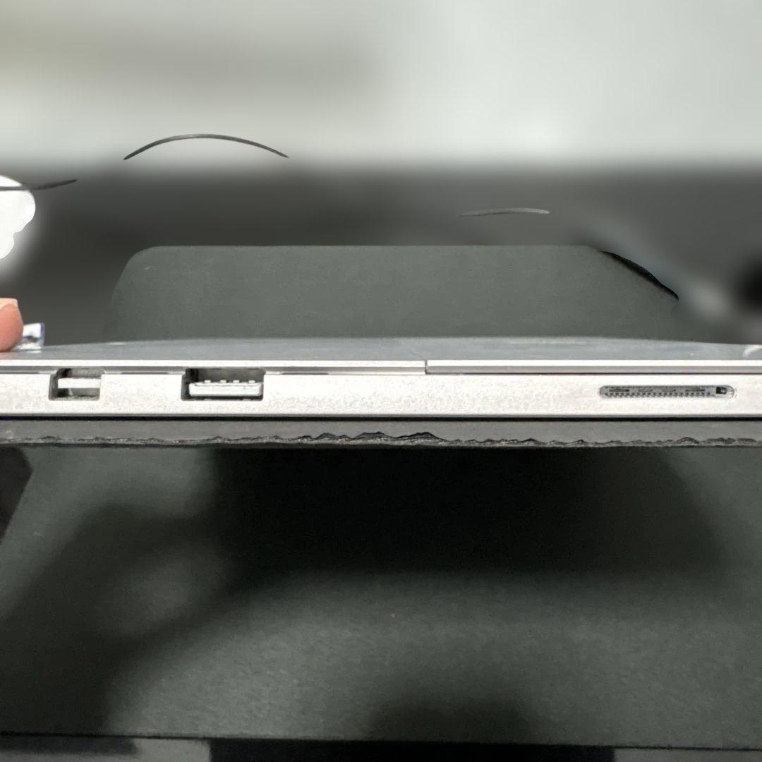 Surface Pro 5 Core i5-7300Uメモリ8GB/256GB