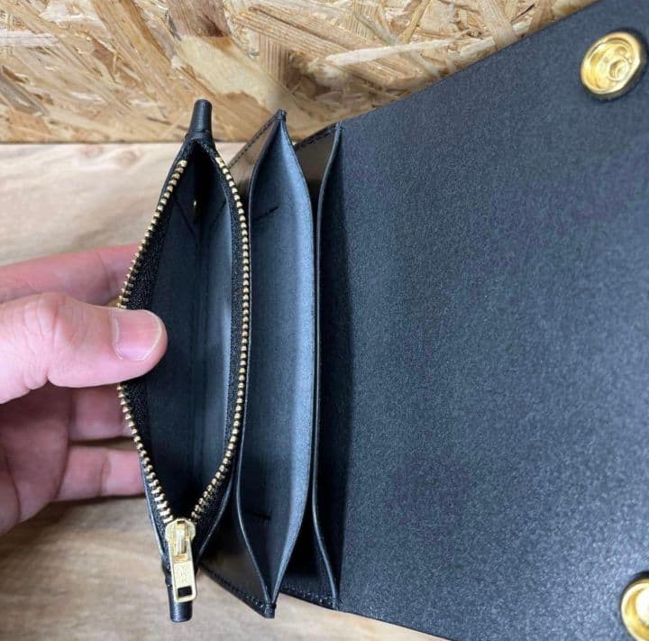 ミドル トラッカーウォレット 姫路レザー オイルレザー 真鍮