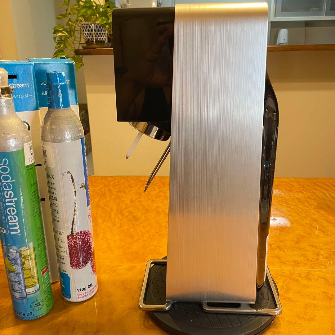 ソーダストリーム パワー ガスシリンダー2本　オマケで500mlボトル1本付き